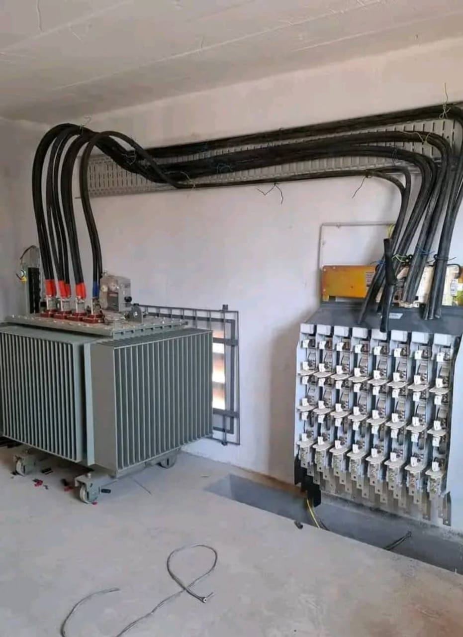 Cable duct wiring — wall-mounted electrical installation